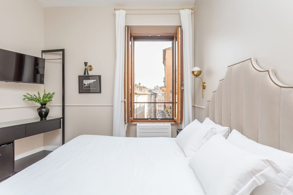 Daplace - La Mongolfiera Rooms in Navona