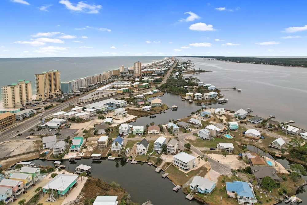 214 Shoreland