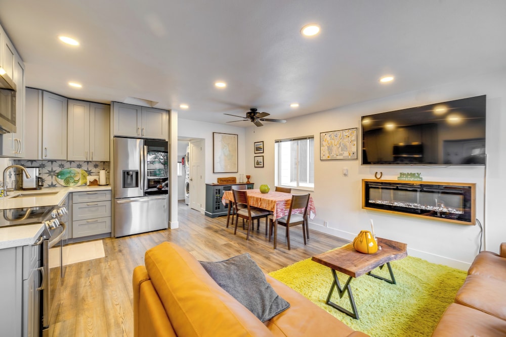 Tillamook Bay Apt Near Marina: Fish, Boat & More!