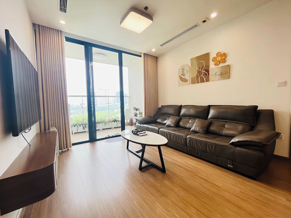 Vinhome Sky Lake-Sunhometel