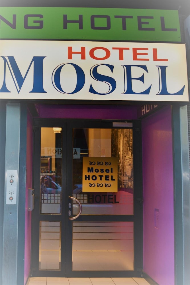 Frankfurt Vacations - Mosel Hotel Frankfurt - Property Image 20