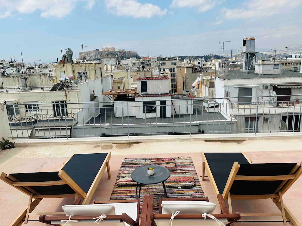 200mbps Wifi - Penthouse With Acropolis View