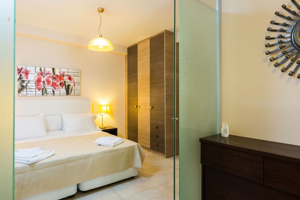 Pantheon Villas & Suites photo 5