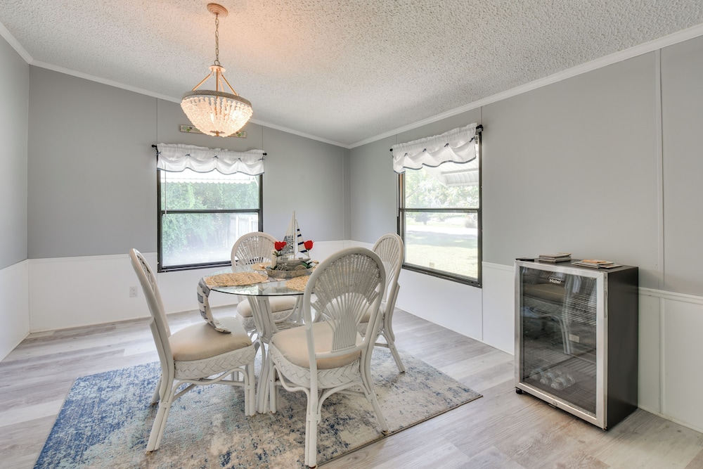PCB Family Home w/ Sunroom, 1 Mi to Shore!