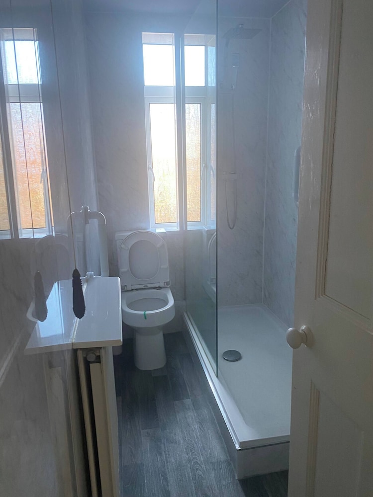 Ad7 Family Guest House