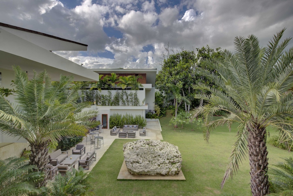 Clifftop Icon of Caribbean Luxury