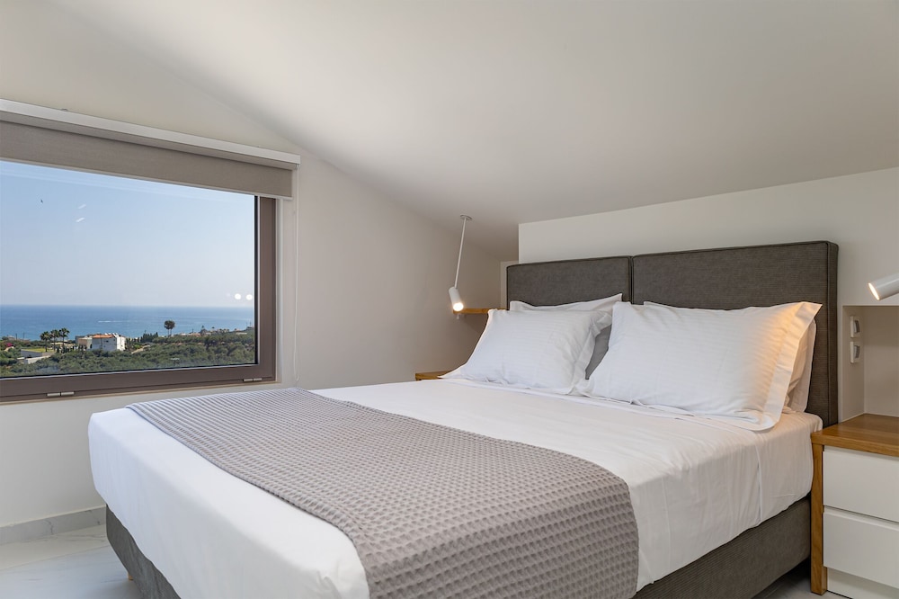 Theo Luxury Villas With Sea View