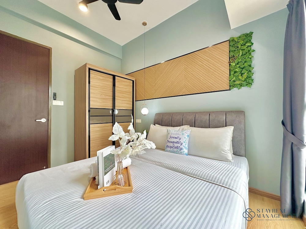 Country Garden Danga Bay Sea View Homestay by Stayrene