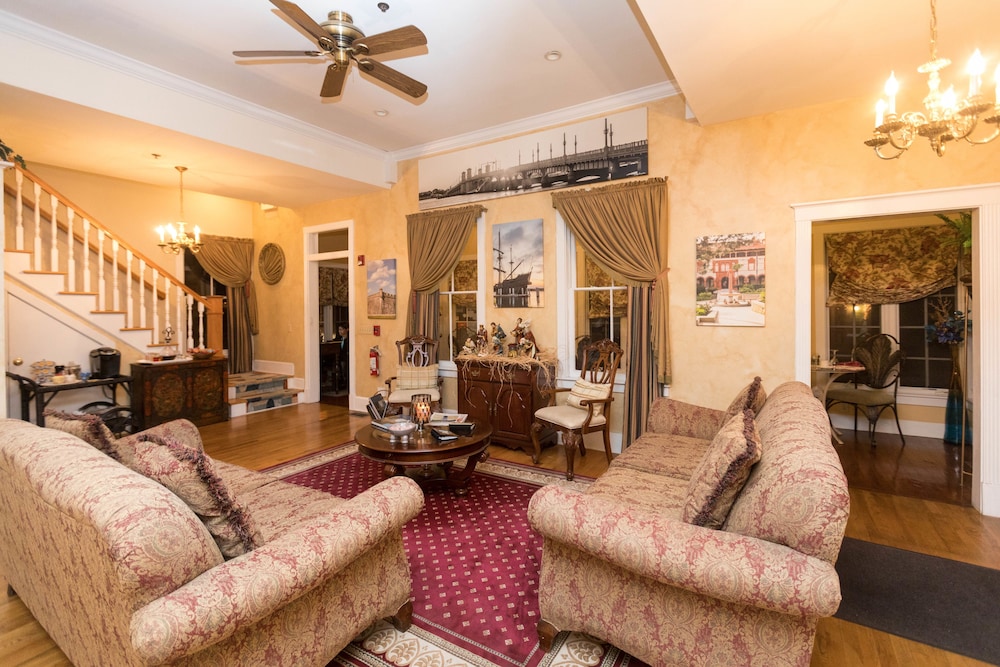 Carriage Way Centennial