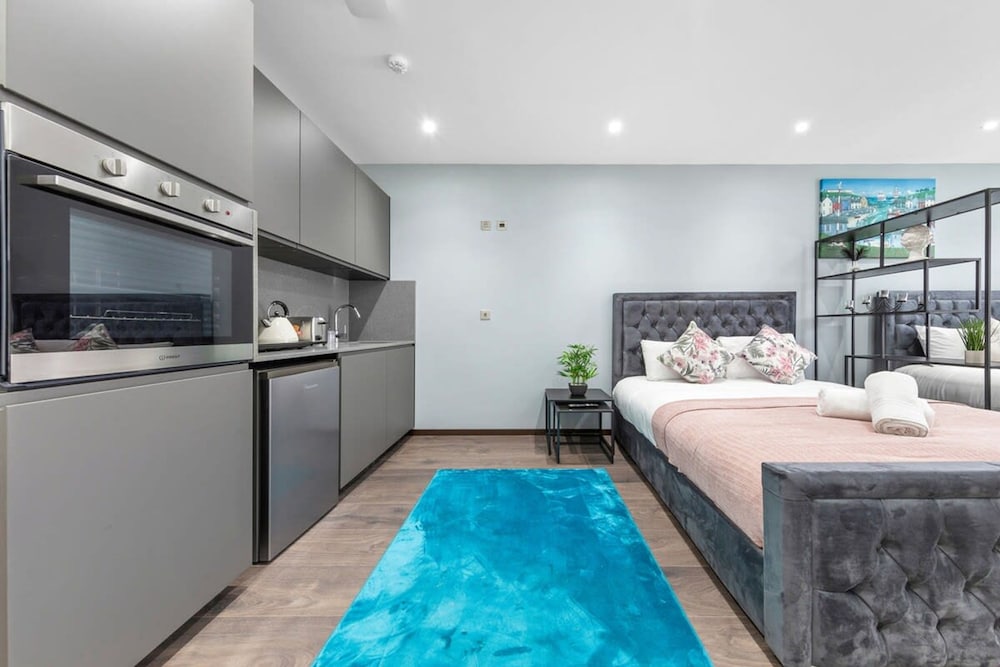 Modern Luxury Studio Near Euston Central London