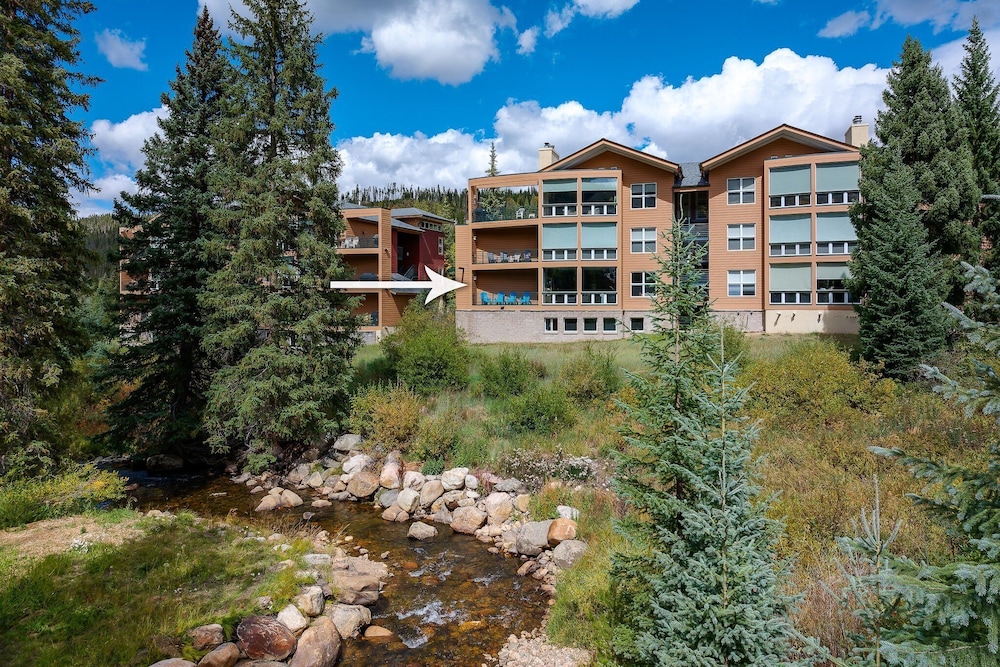 Riverside Retreat 2 Bedroom Condo