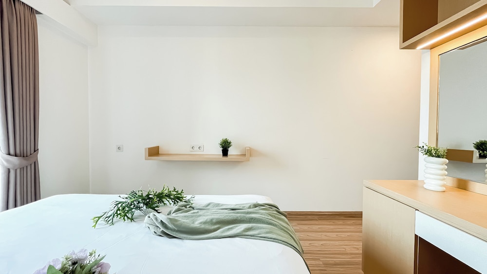 Elegant And Homey 3Br Apartment Sky House Bsd