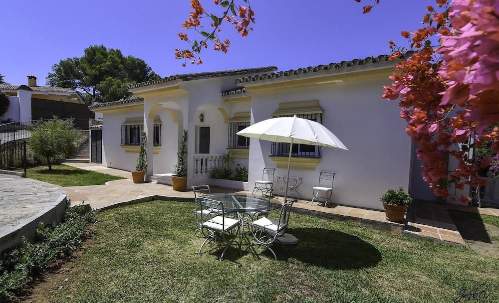 Beautiful Villa Near Beach - Marbella - Image 2