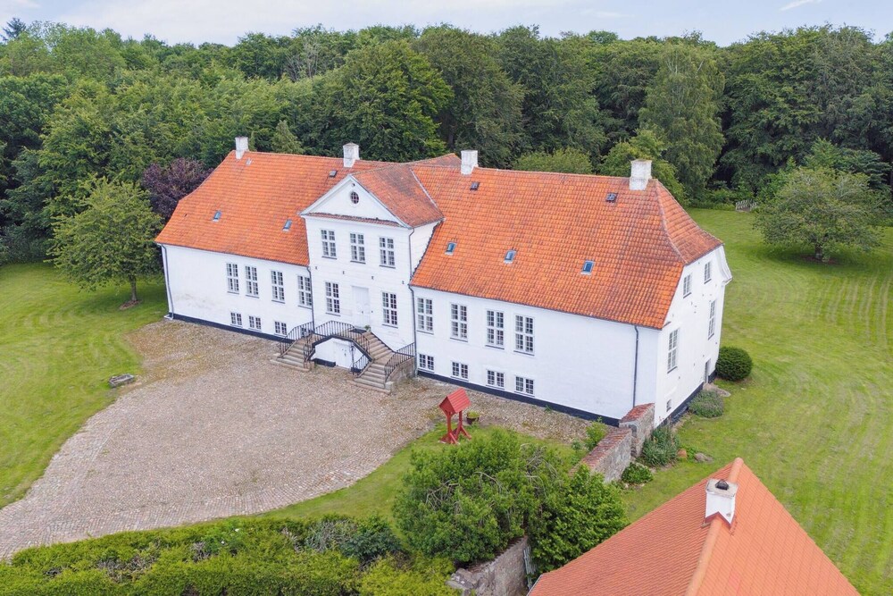Hindemae Estate An Exclusive Experienc