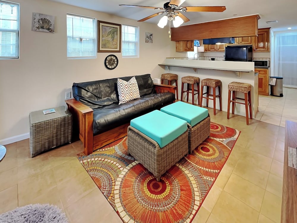 Sugar Shack Bungalow by Ryson Vacation Rentals