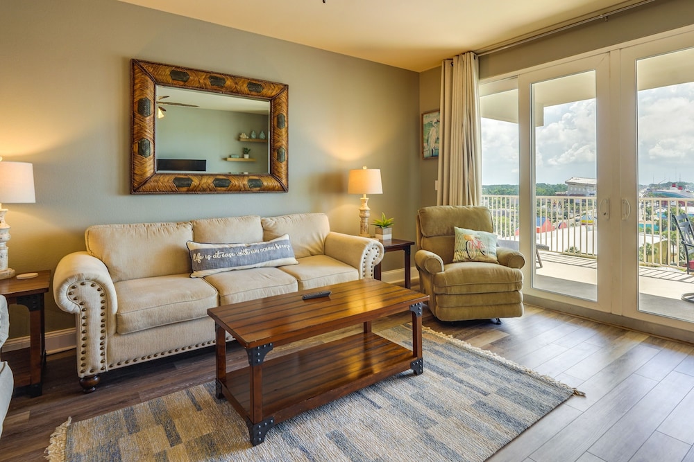PCB Vacation Rental w/ Balcony & Beach Access!