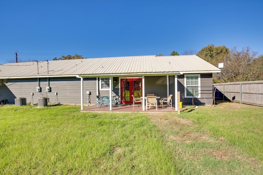 Waterfront Lake Fork Getaway w/ Dock Access