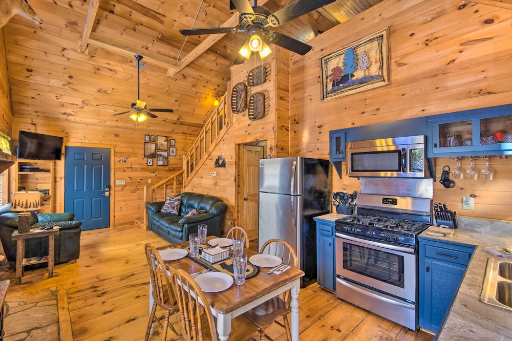 Creekside Cabin in the Blue Ridge Mountains! view 5