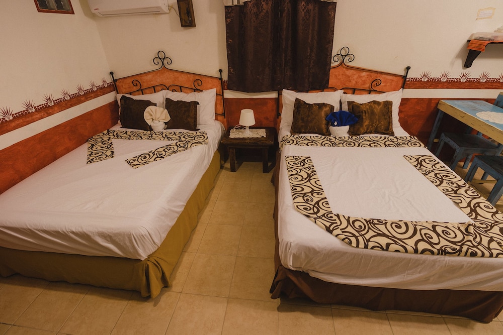 Antigua Lodge