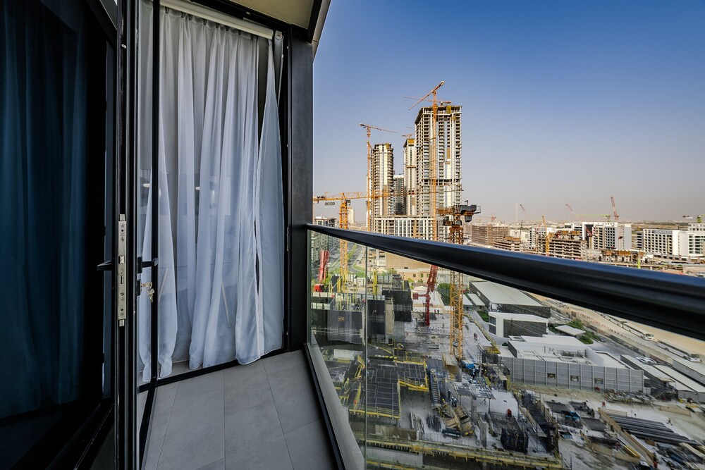 Sobha Waves 1405 in Dubai
