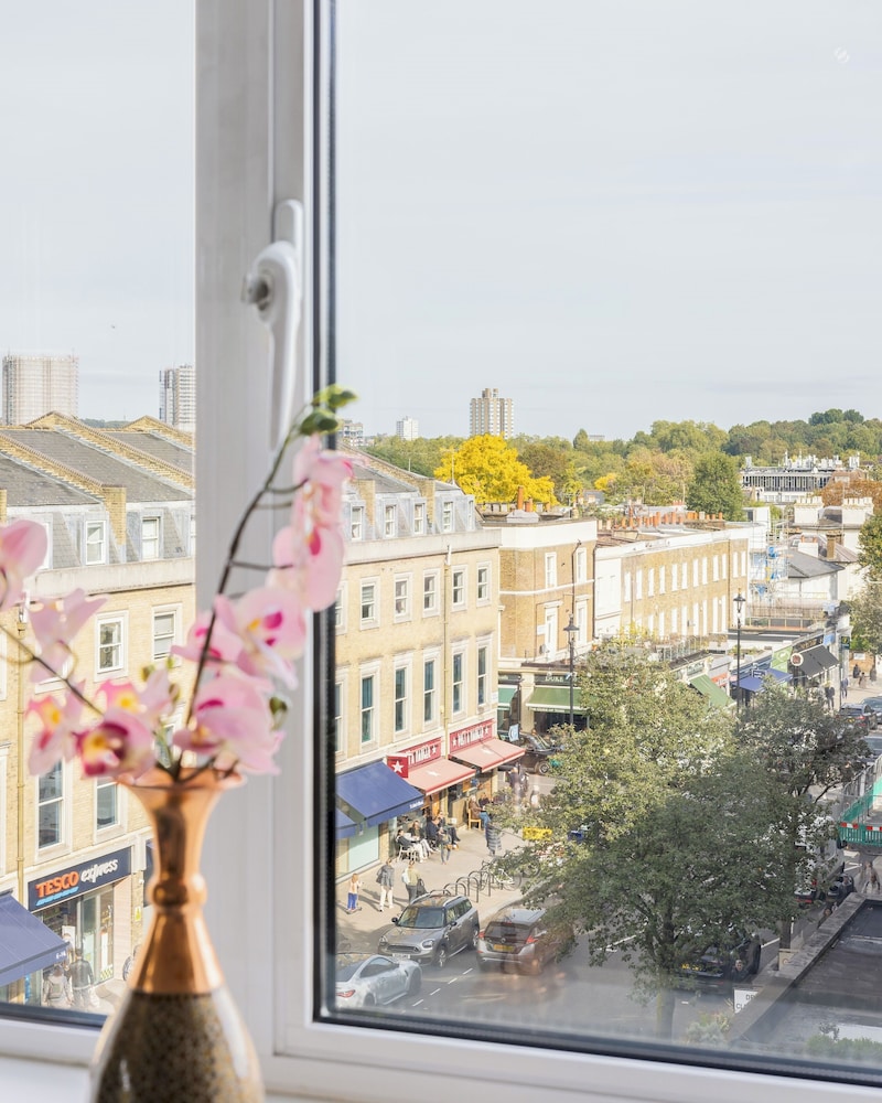 Lux Regents Park 2 bed 2 Bath Penthouse With AC