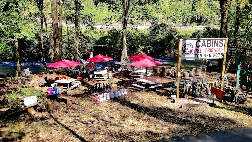 Bear Creek Lodge and Cabins in Helen Ga - Pet Friendly, River on Property, Walking Distance to downtown Helen