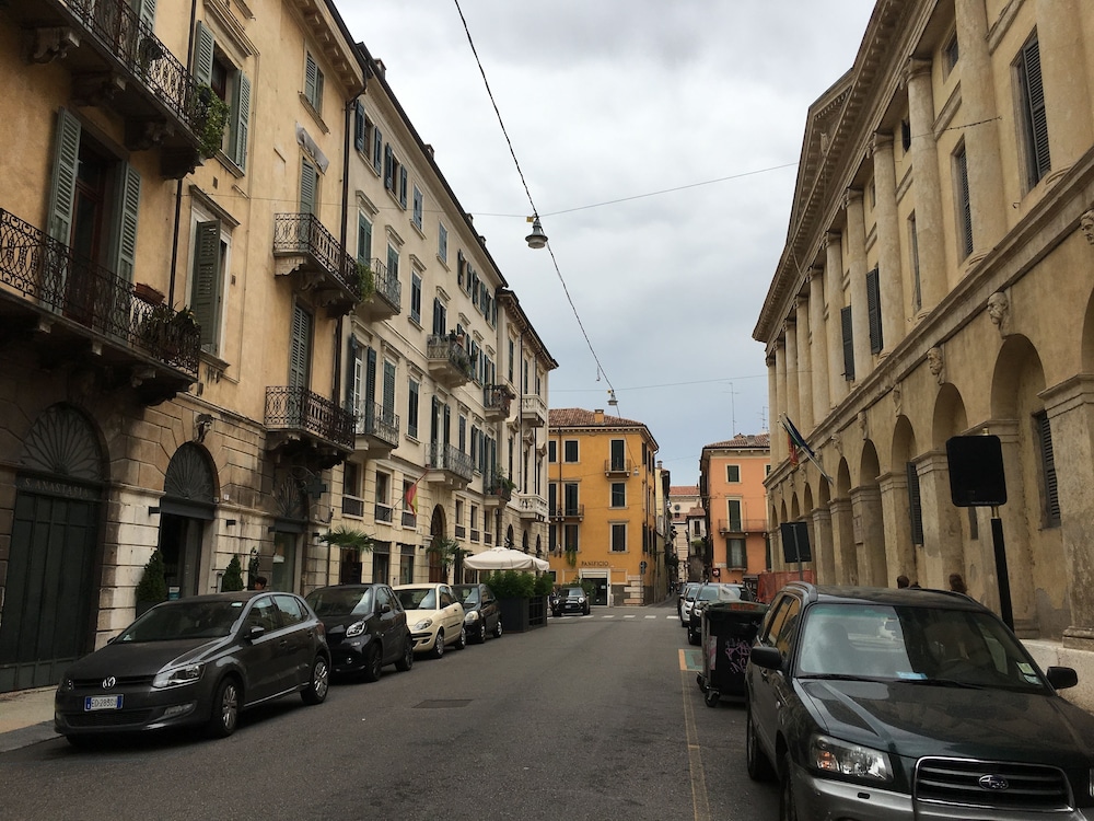 Verona Journeys