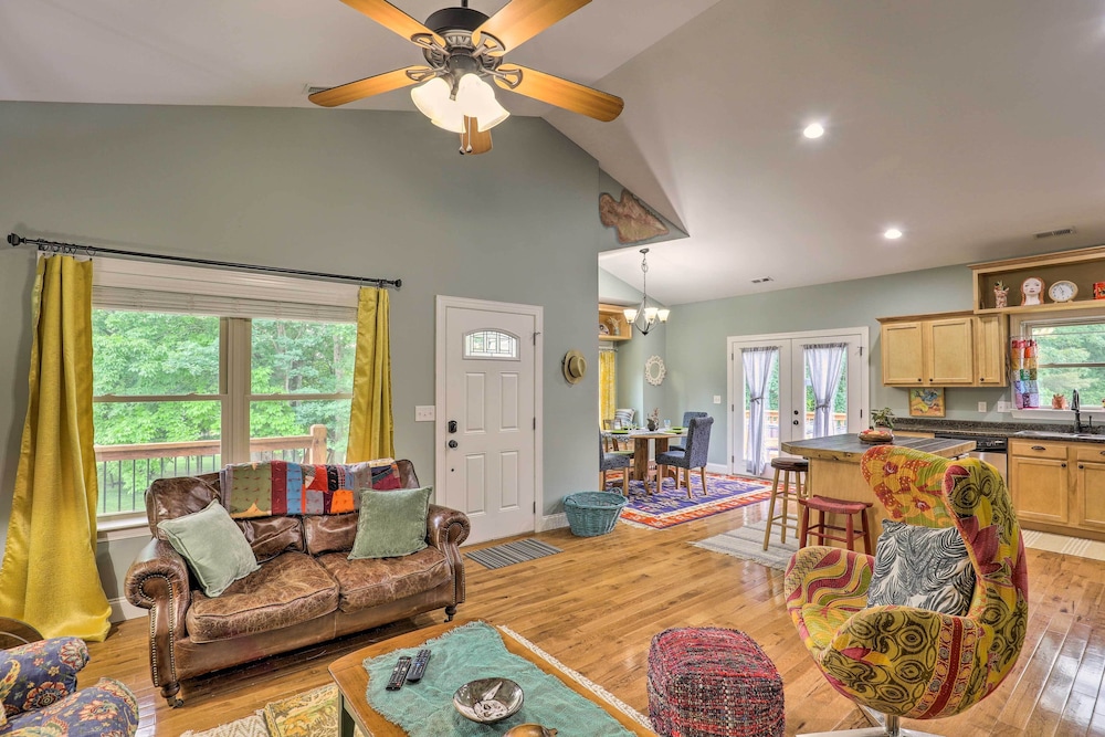 The Bowen Arrow Lovely Home in Asheville! view 2