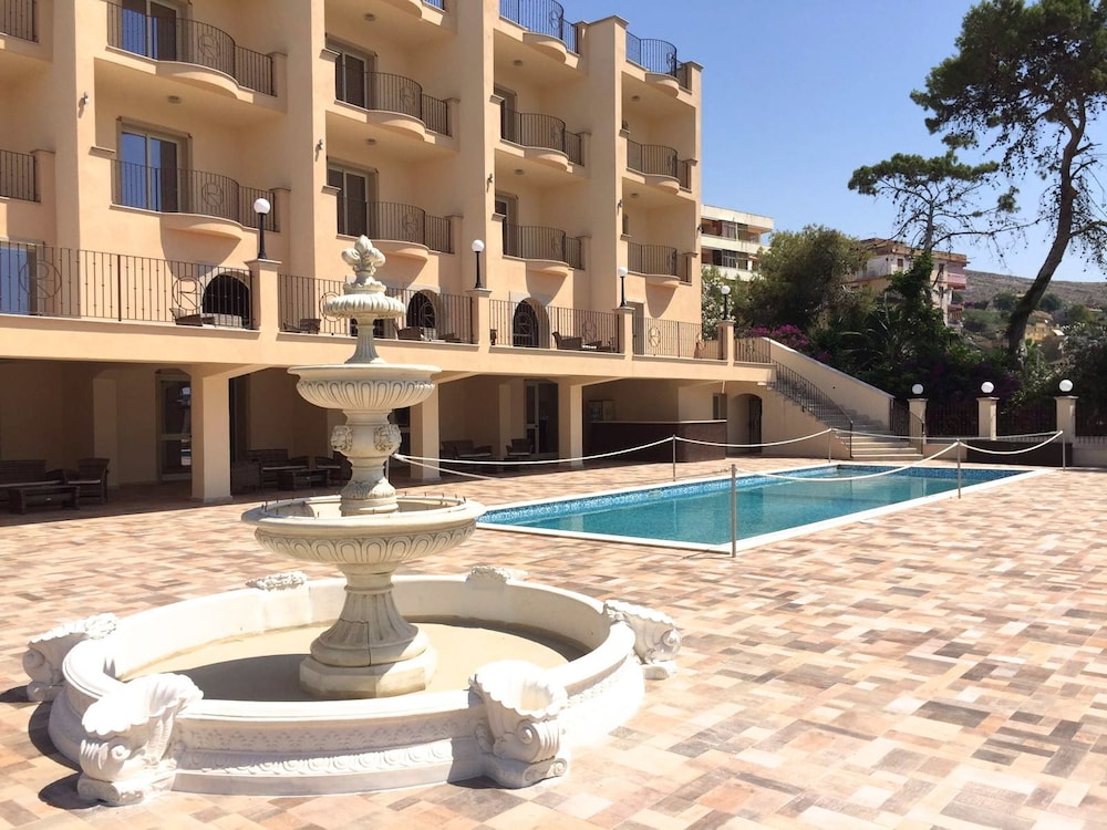Hotel Riviera Palace