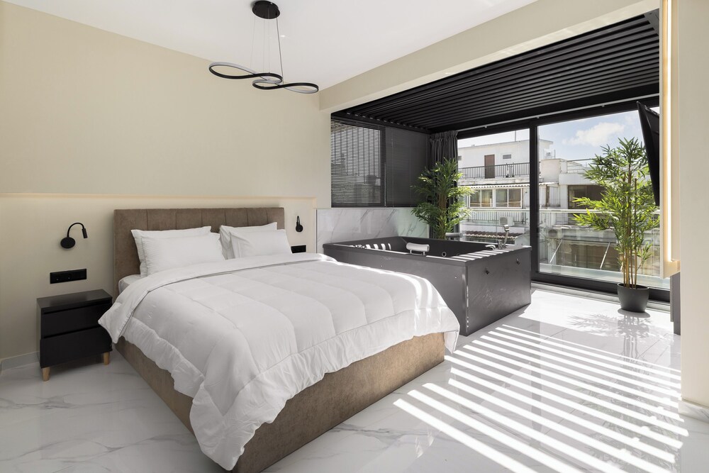 Ophelia Suites by halu!