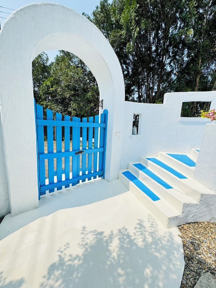 BLUE DOME view 2