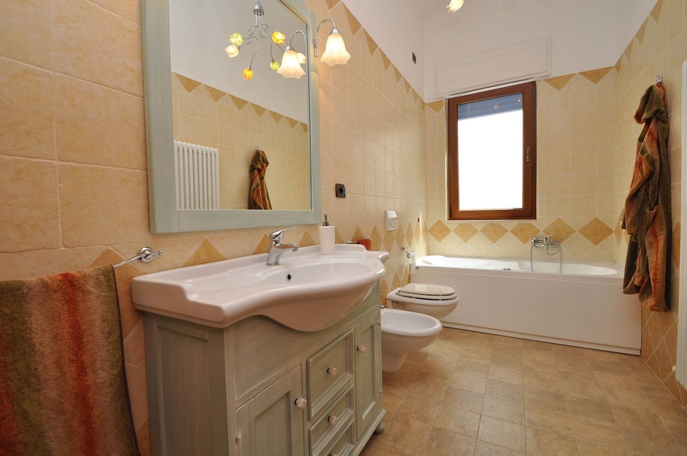 Villa Marechiaro 50 m From the sea 3 Bedrooms 2 Bathrooms
