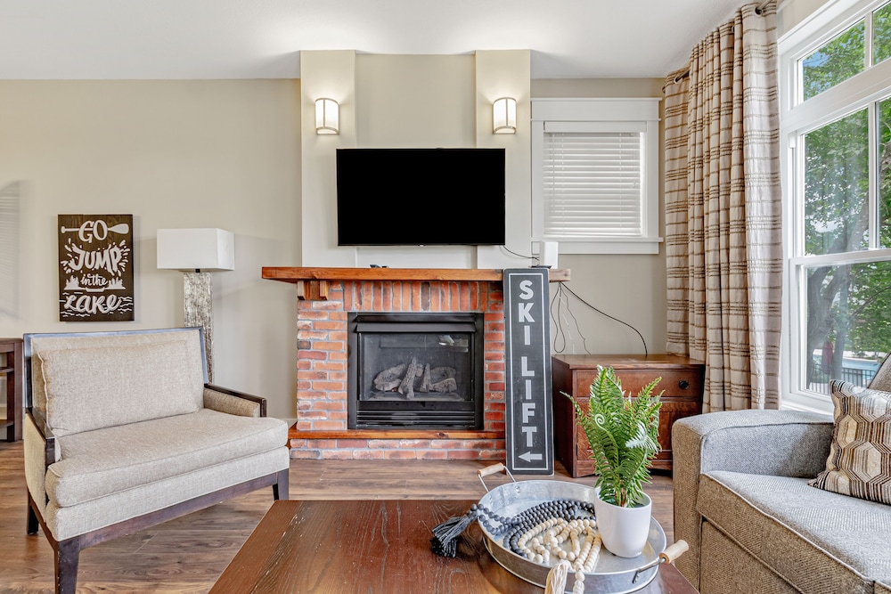 Rivergrass Condos