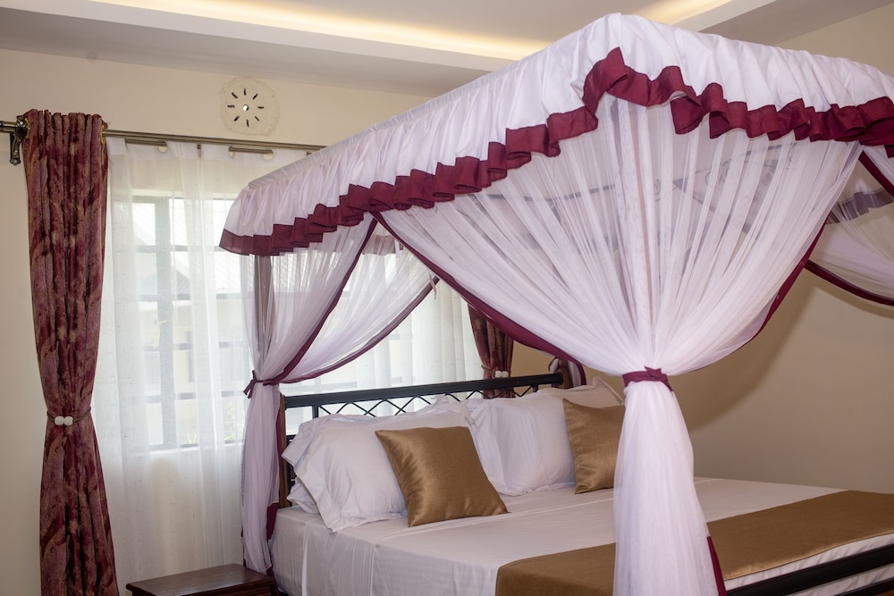 Cairo Palace Hotel view 4