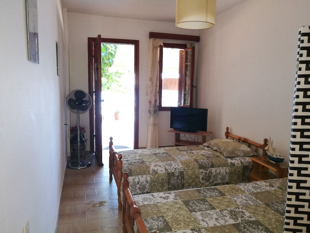 Alekos Beach Houses-Jerasimo