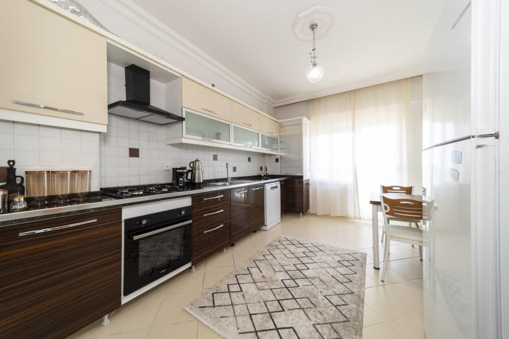 Flat With Sea View 5 Min to Beach in Antalya