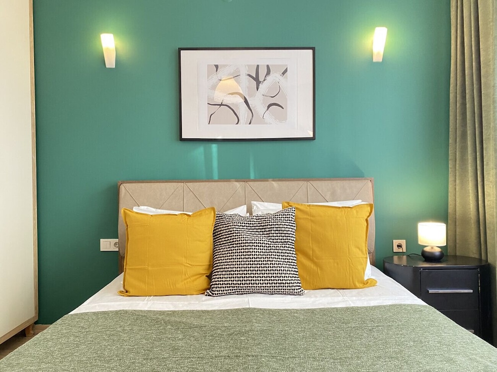 Missafir Sleek and Central Flat in Nisantasi