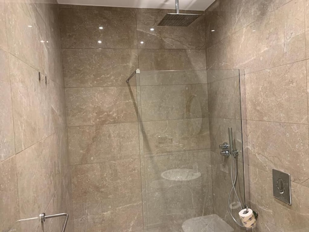 XXIV Domus Luxury Suites