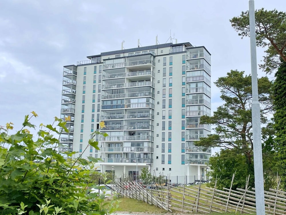 Seaside Apartment Near Visby Promenade