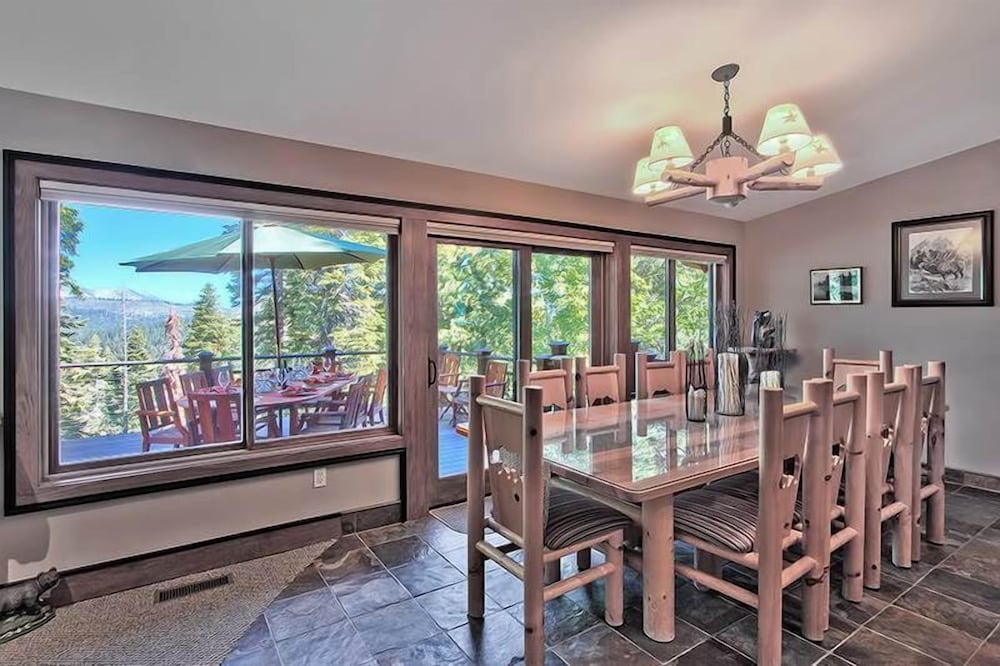 Lake Tahoe Vacations - Wilderness Lodge - 5 Br Home - Property Image 18