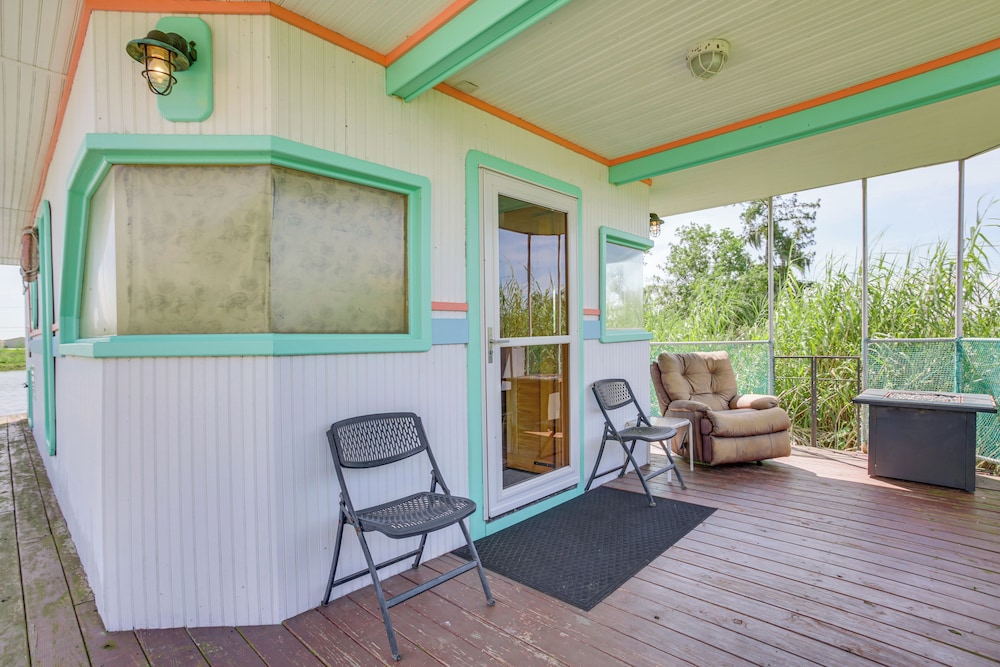 'Da Boat House' w/ World-class Bayou Fishing! in Houma, US