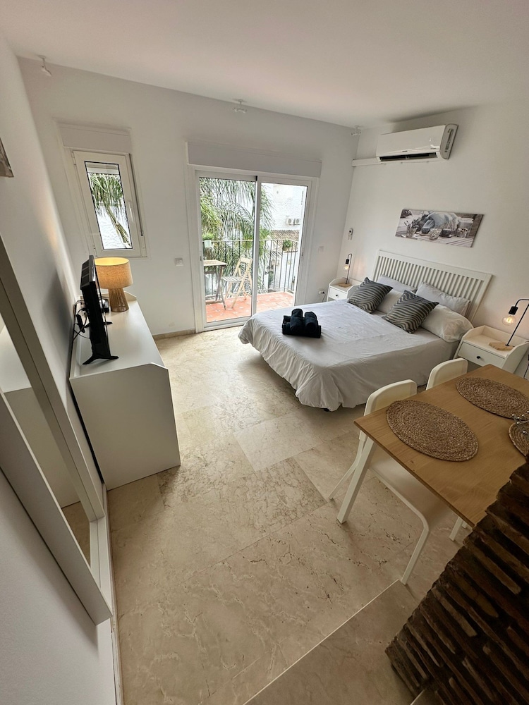 Studio in Estepona Near Sandy Beach