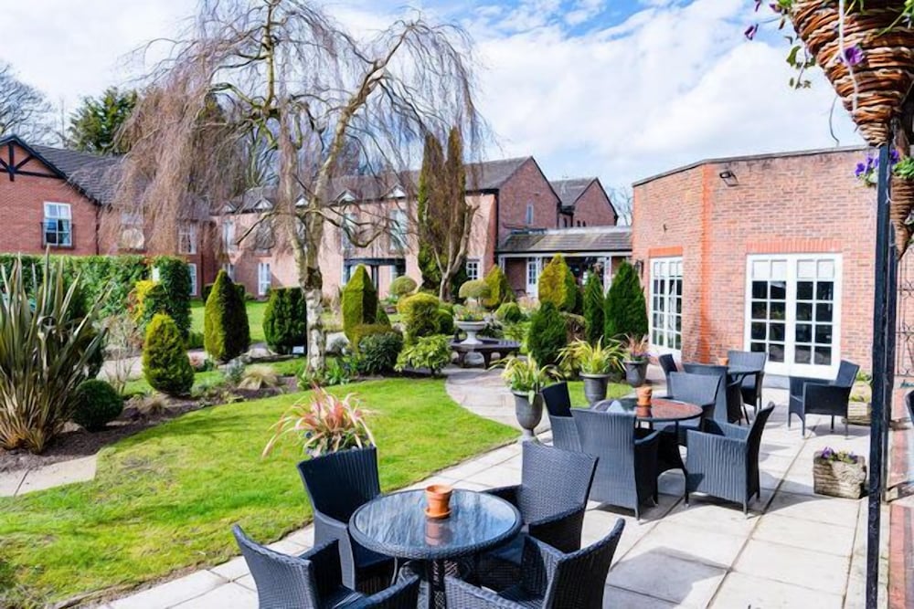 Rossett Hall Hotel