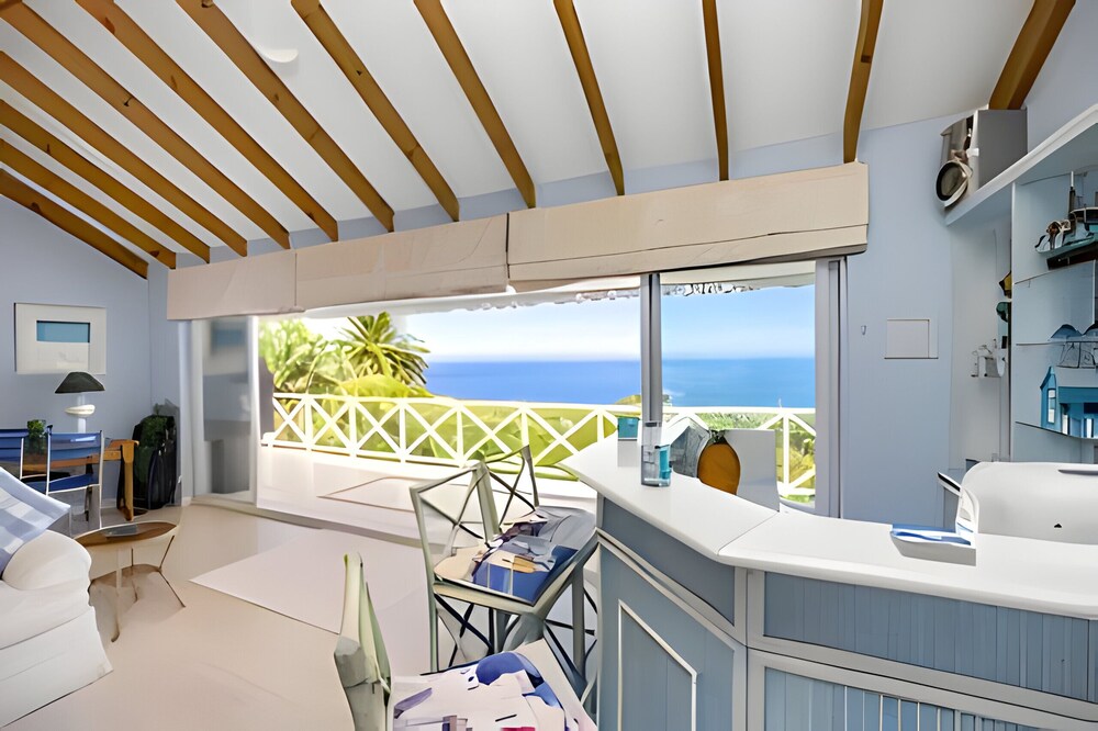Cape Rose Cottage