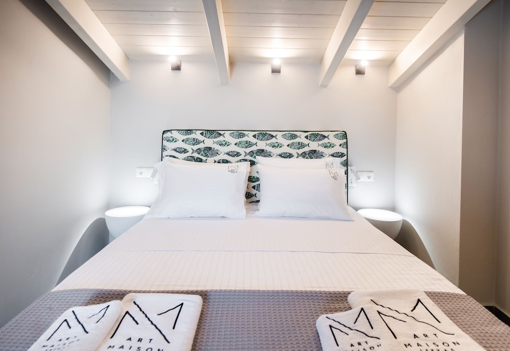 Karavela's Complex photo 3