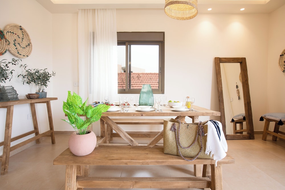 Akl - Chic Apts & Balconies in Batroun