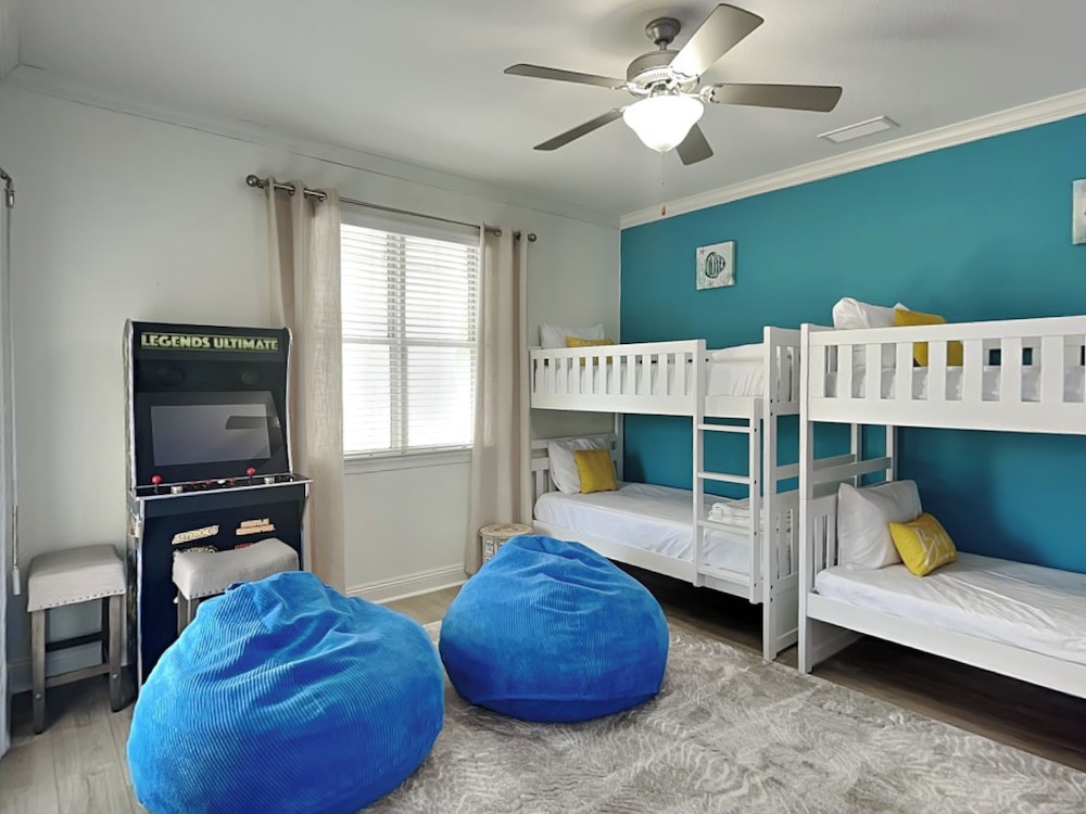 Sunny Beach by Southern Vacation Rentals