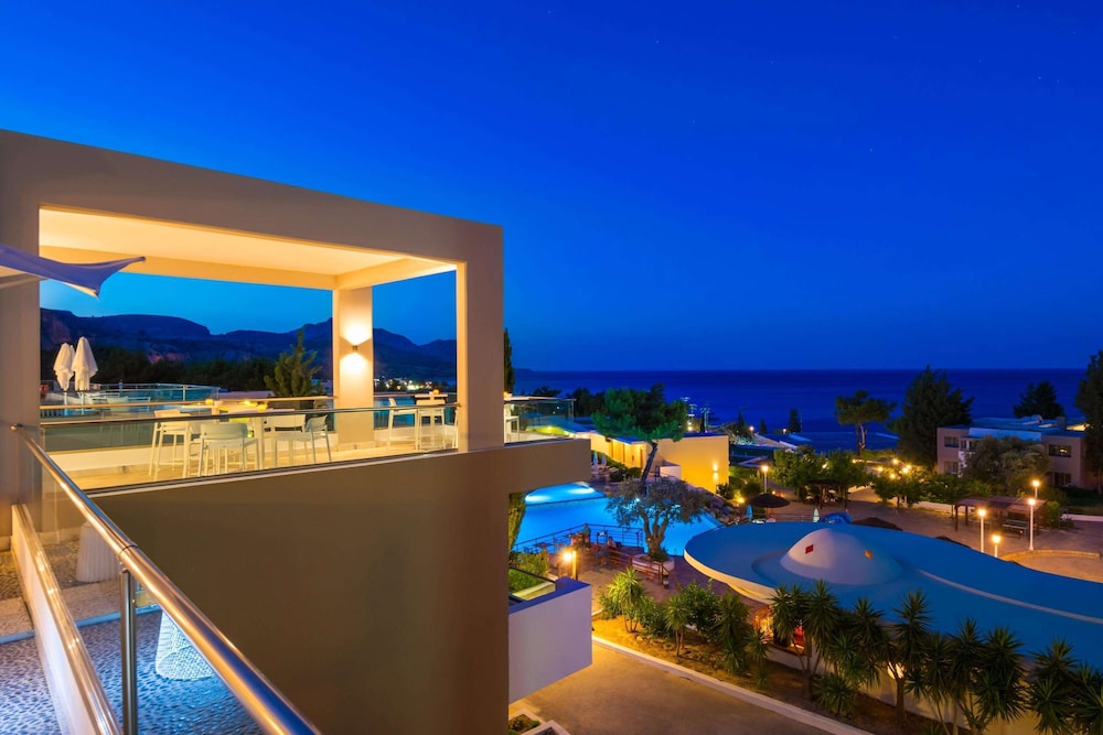 Porto Angeli Beach Resort – All Inclusive
