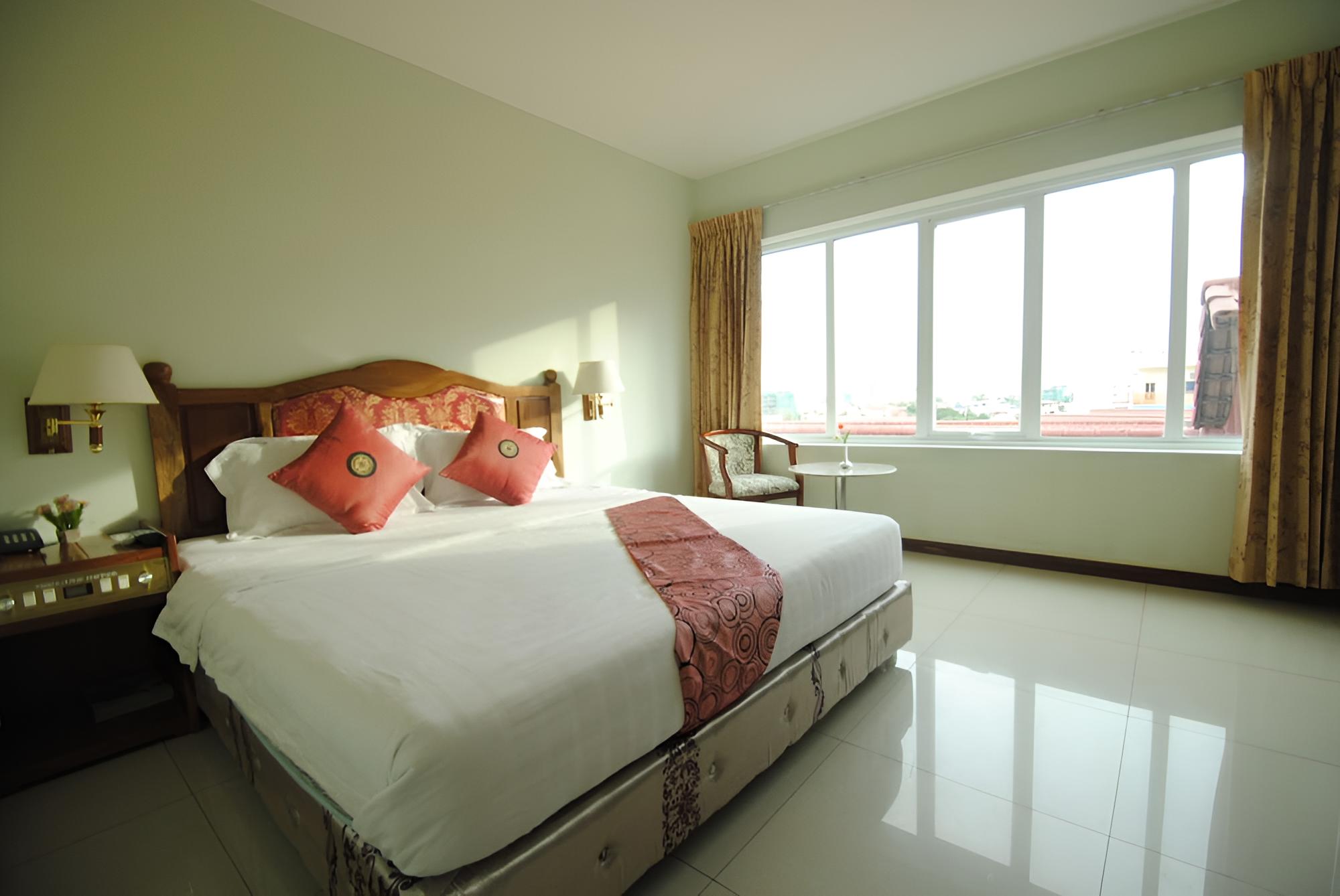 Midland Hotel