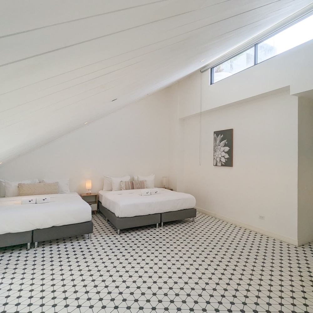 w Modern Loft in Plaza Catedral